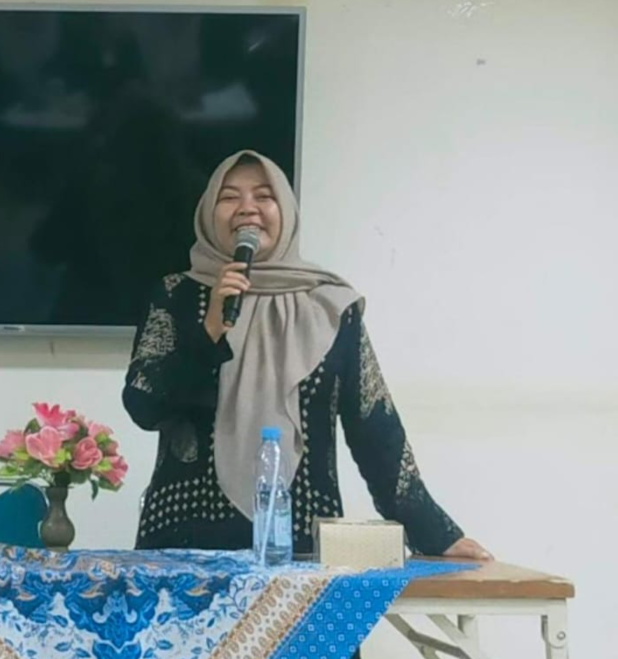 Ari Widyaningrum